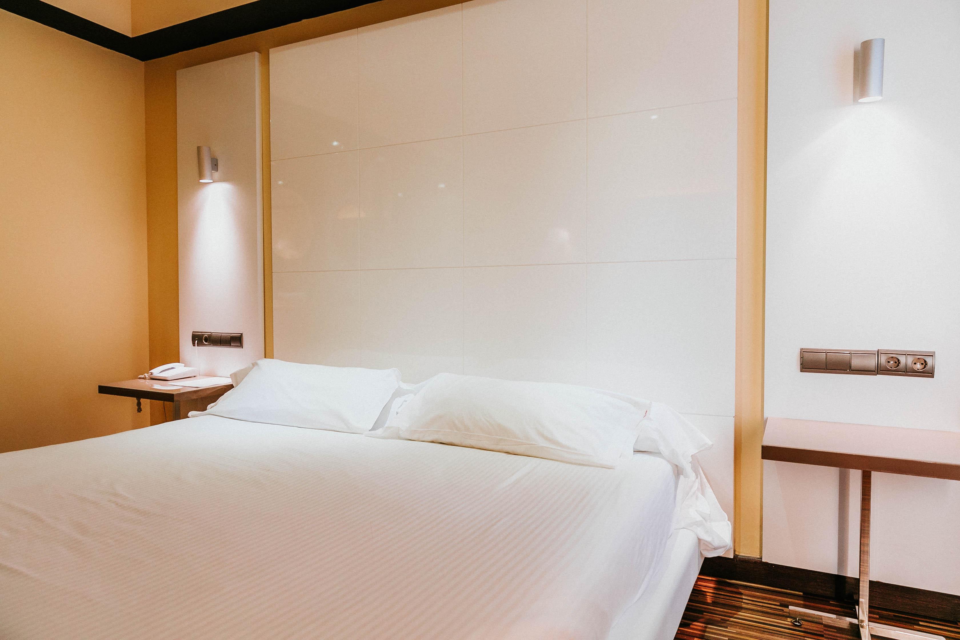 Hotel Malaga Nostrum Airport Екстер'єр фото