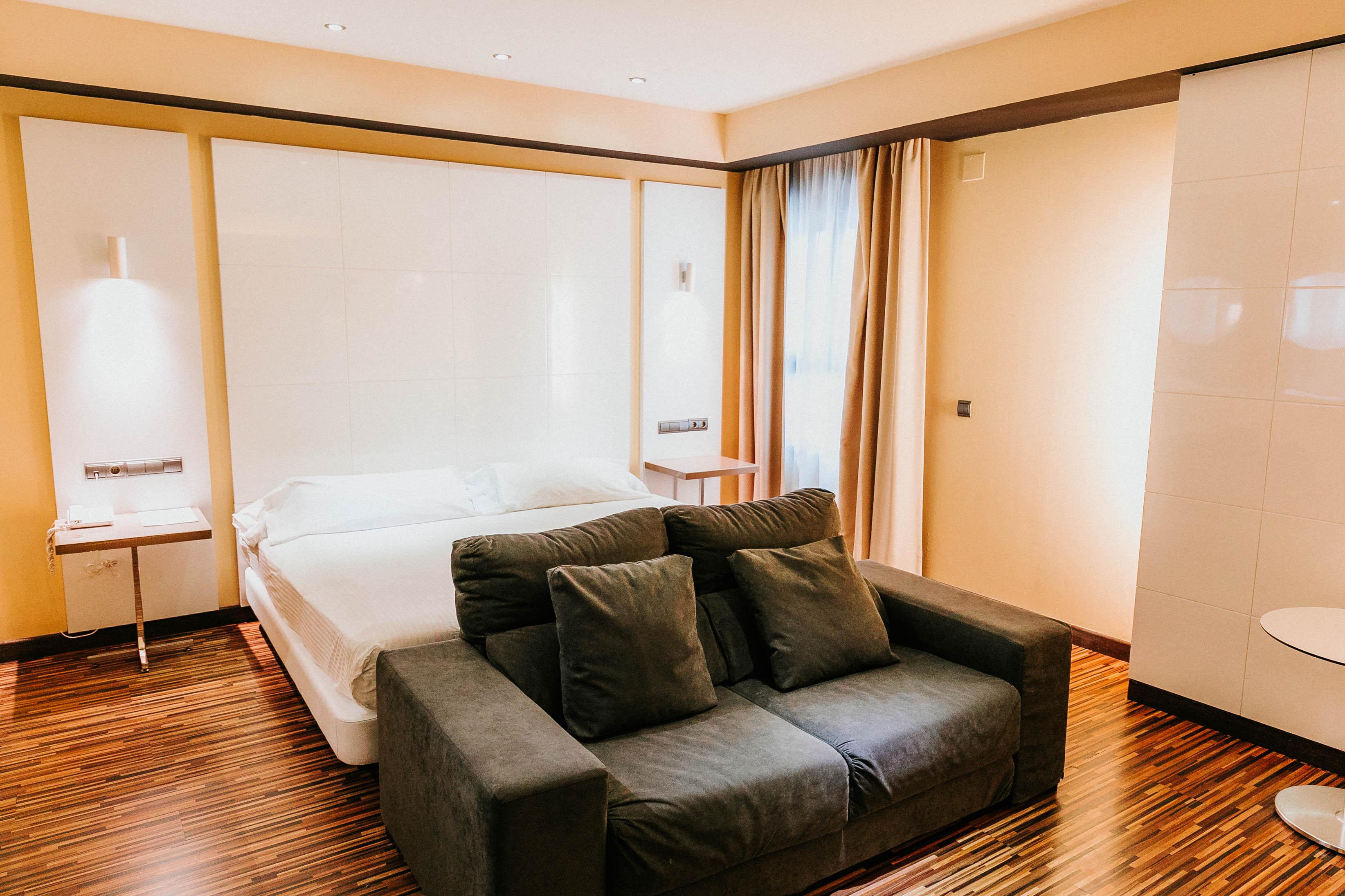 Hotel Malaga Nostrum Airport Екстер'єр фото