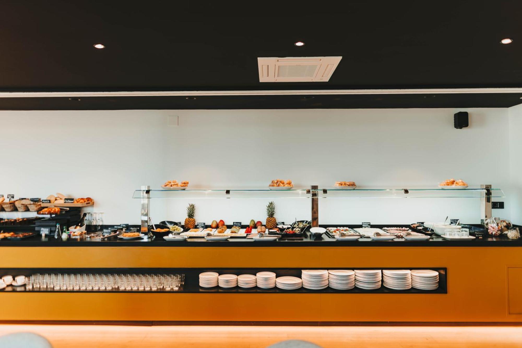 Hotel Malaga Nostrum Airport Екстер'єр фото