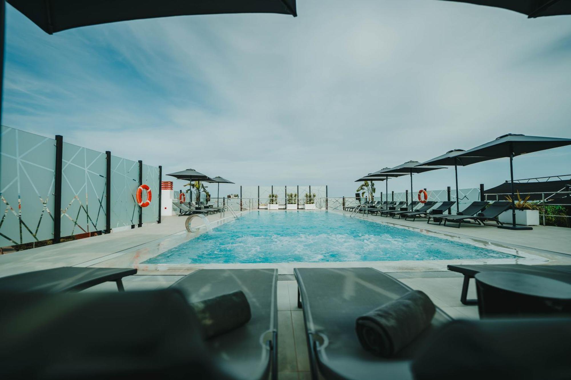 Hotel Malaga Nostrum Airport Екстер'єр фото