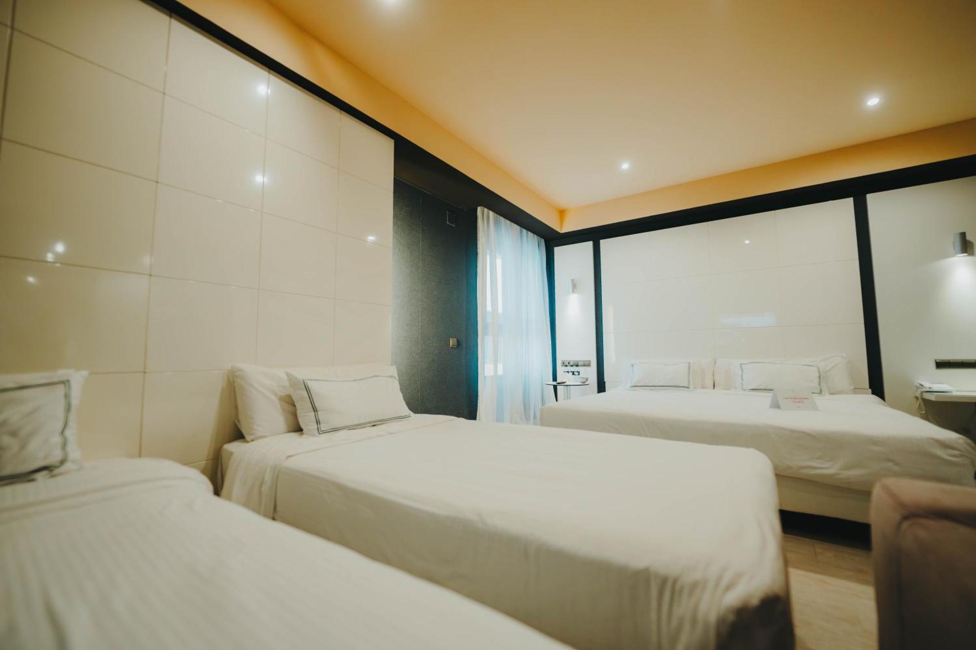 Hotel Malaga Nostrum Airport Екстер'єр фото