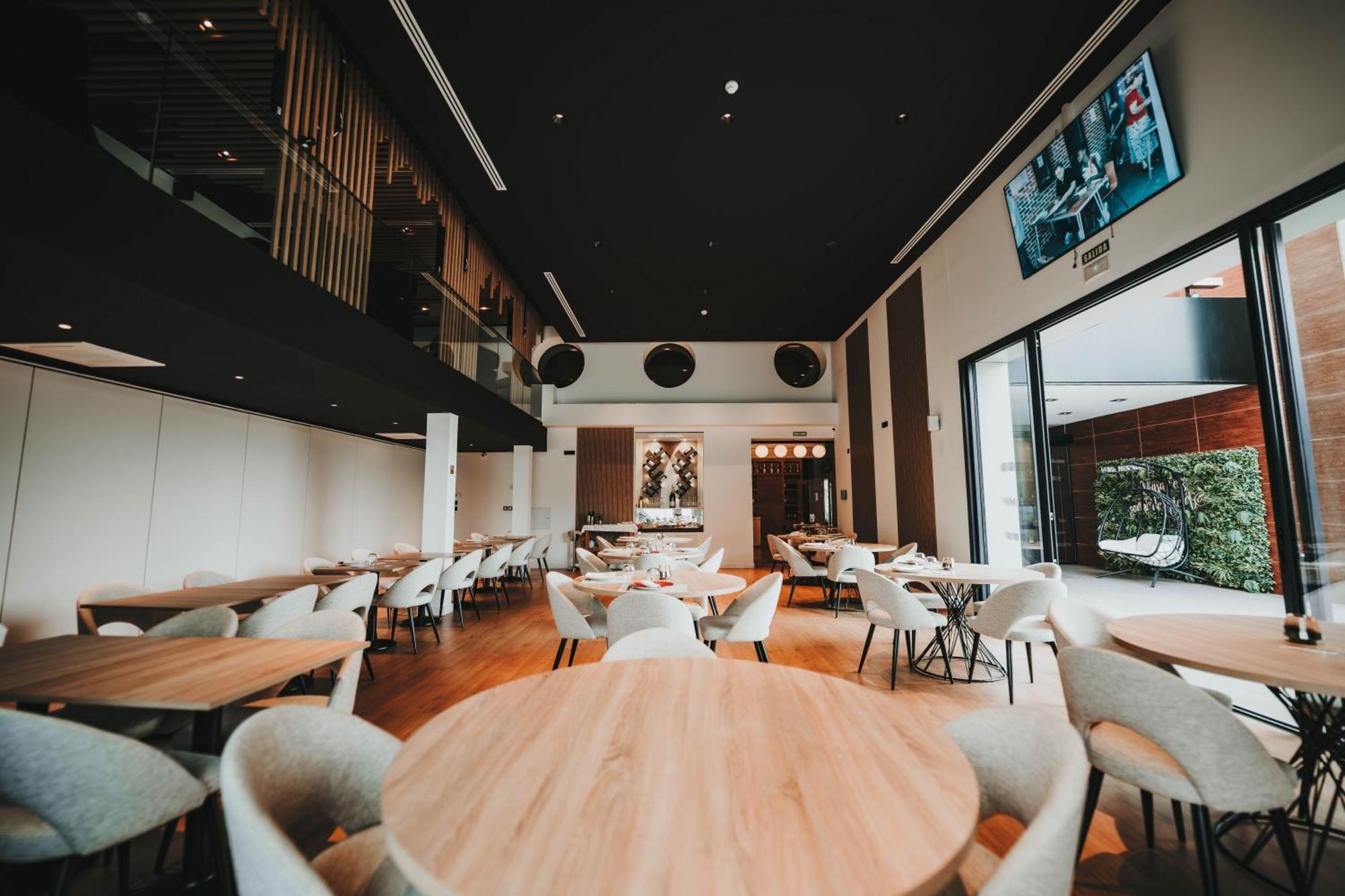 Hotel Malaga Nostrum Airport Екстер'єр фото